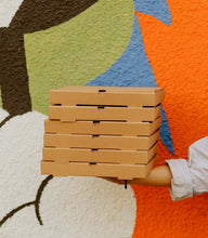Load image into Gallery viewer, Kraft Pizza Box 30x30x3.5cm