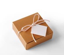 Load image into Gallery viewer, Self-assembling Kraft Box 30x30x8cm (Microchannel)