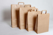 Carica l'immagine nel visualizzatore di Gallery, Borsa Kraft con manico piatto M (32+22x26cm)
