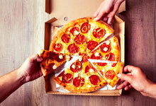 Cargar imagen en el visor de la galería, Caja Pizza Kraft 26x26x3,5cm (100 unidades)

